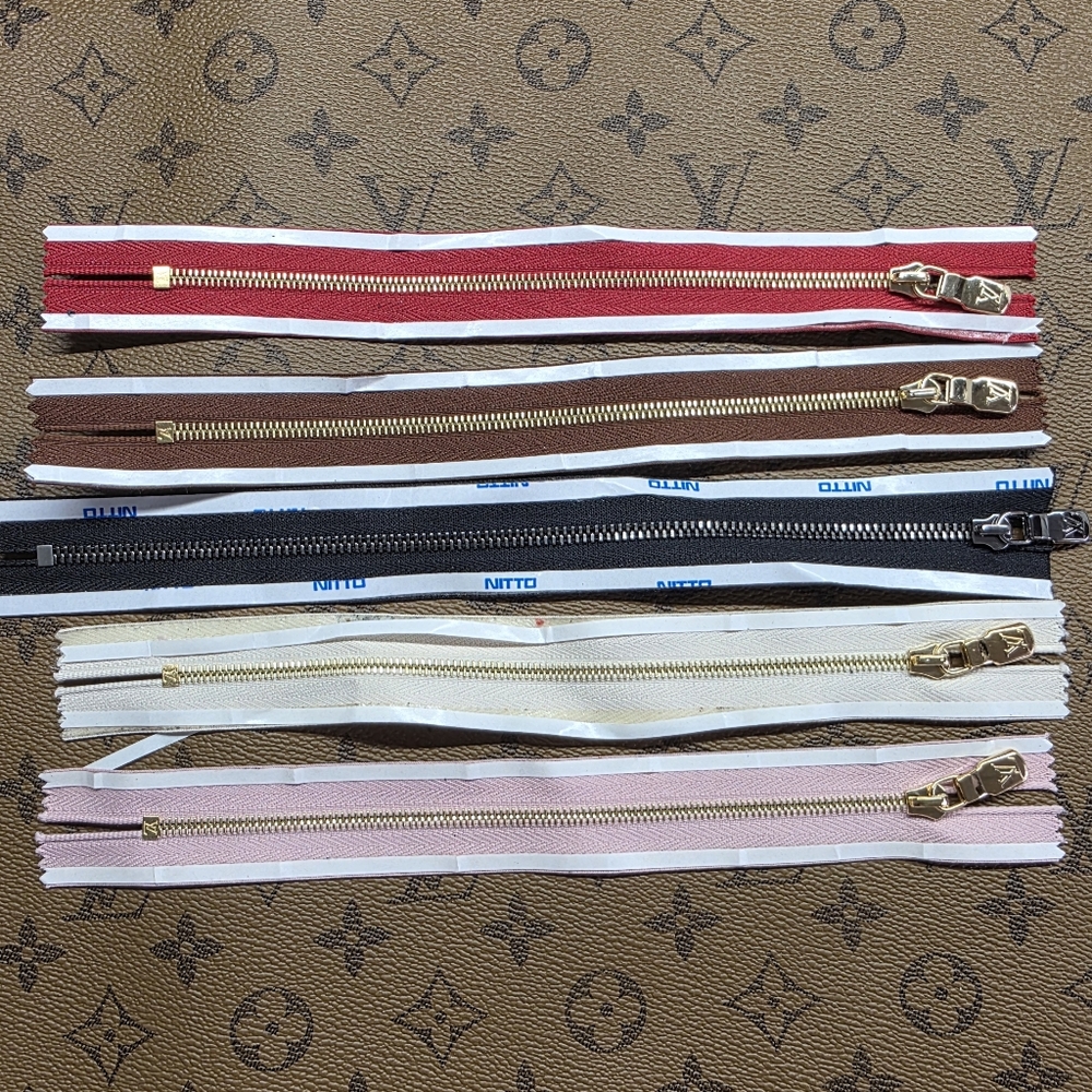 Louis Vuitton zipper hardware